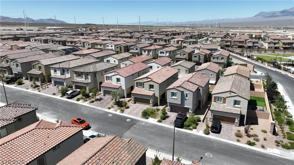 10590 Dryades, Las Vegas, NV 89166