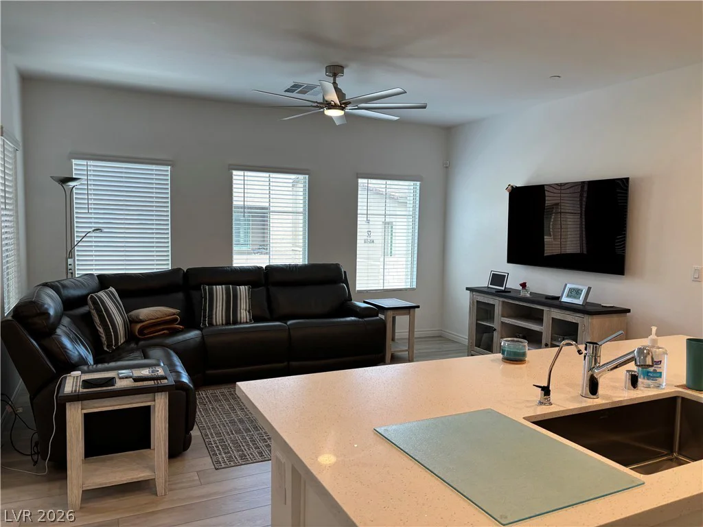 600 Carriage Hill, Las Vegas, NV 89138