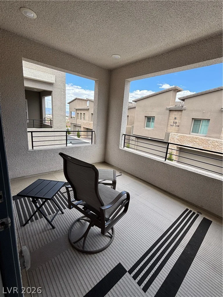 600 Carriage Hill, Las Vegas, NV 89138