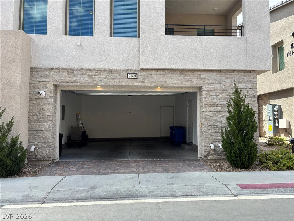 600 Carriage Hill, Las Vegas, NV 89138