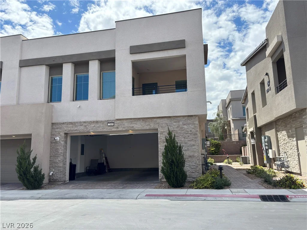 600 Carriage Hill, Las Vegas, NV 89138