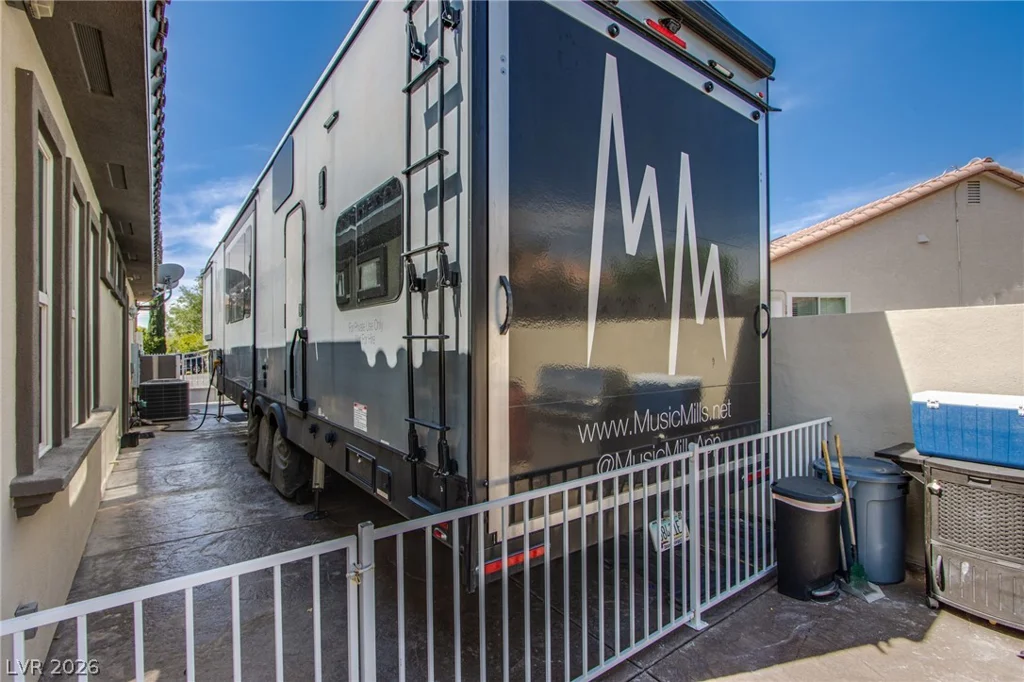 8965 Tenaya, Las Vegas, NV 89113