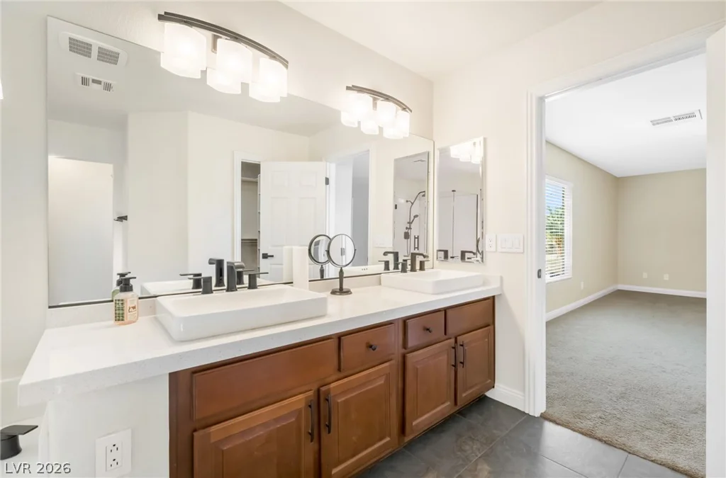 10919 Pentland Downs, Las Vegas, NV 89141