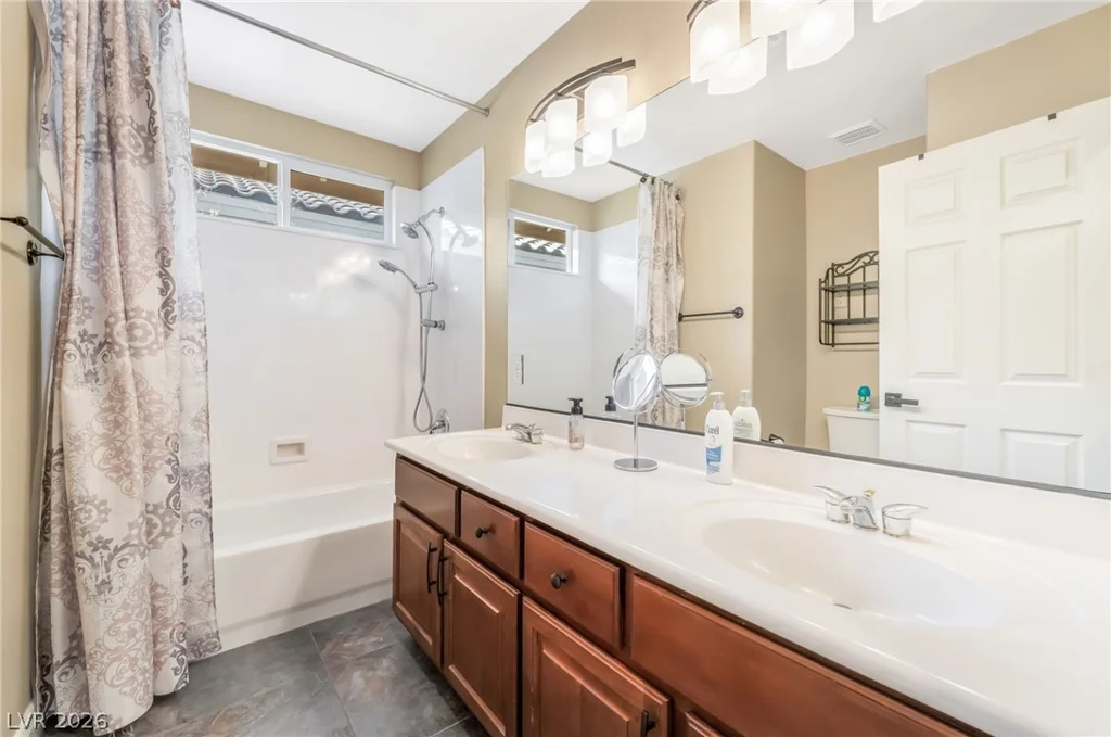 10919 Pentland Downs, Las Vegas, NV 89141