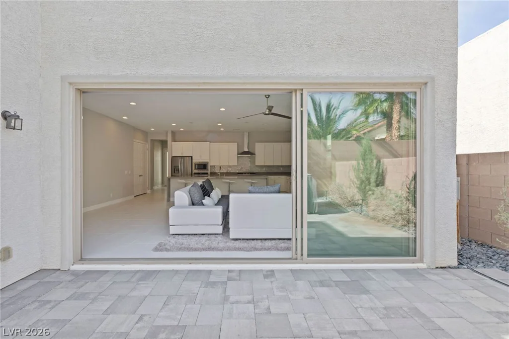 8990 Golden Crow, Las Vegas, NV 89148