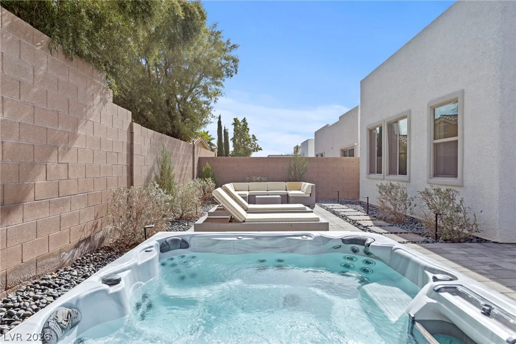 8990 Golden Crow, Las Vegas, NV 89148