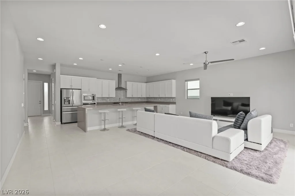 8990 Golden Crow, Las Vegas, NV 89148