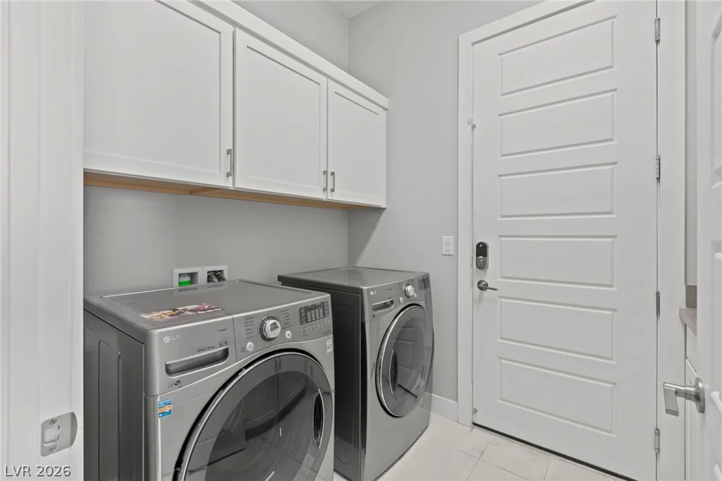 8990 Golden Crow, Las Vegas, NV 89148