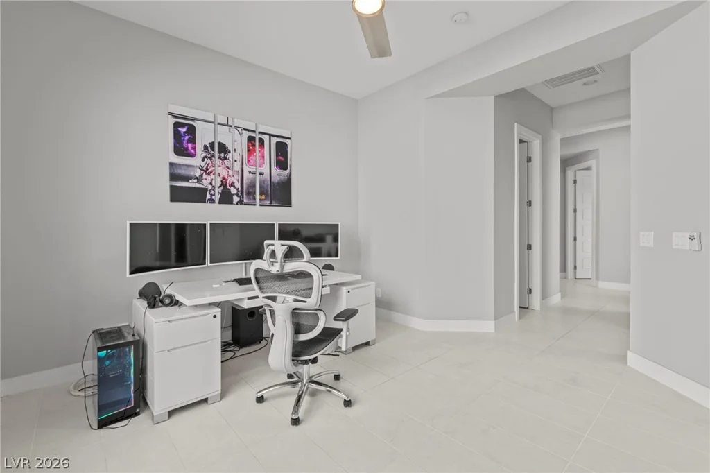 8990 Golden Crow, Las Vegas, NV 89148