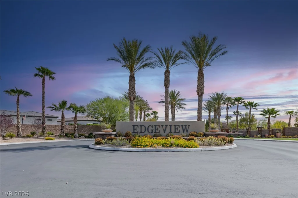 8990 Golden Crow, Las Vegas, NV 89148