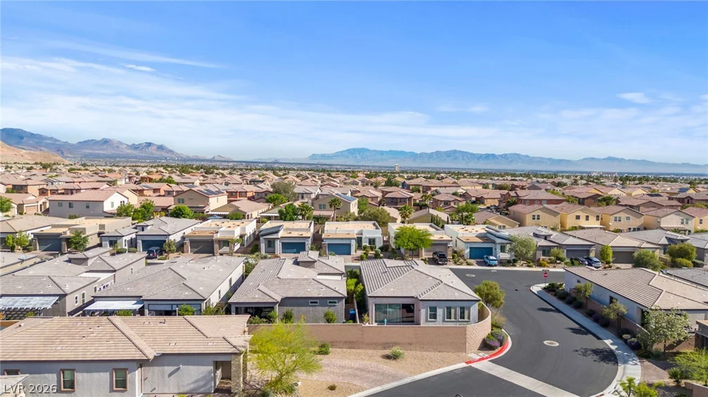 8990 Golden Crow, Las Vegas, NV 89148