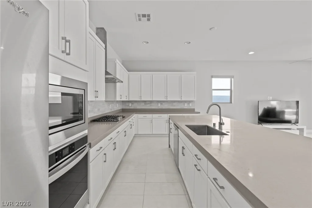 8990 Golden Crow, Las Vegas, NV 89148