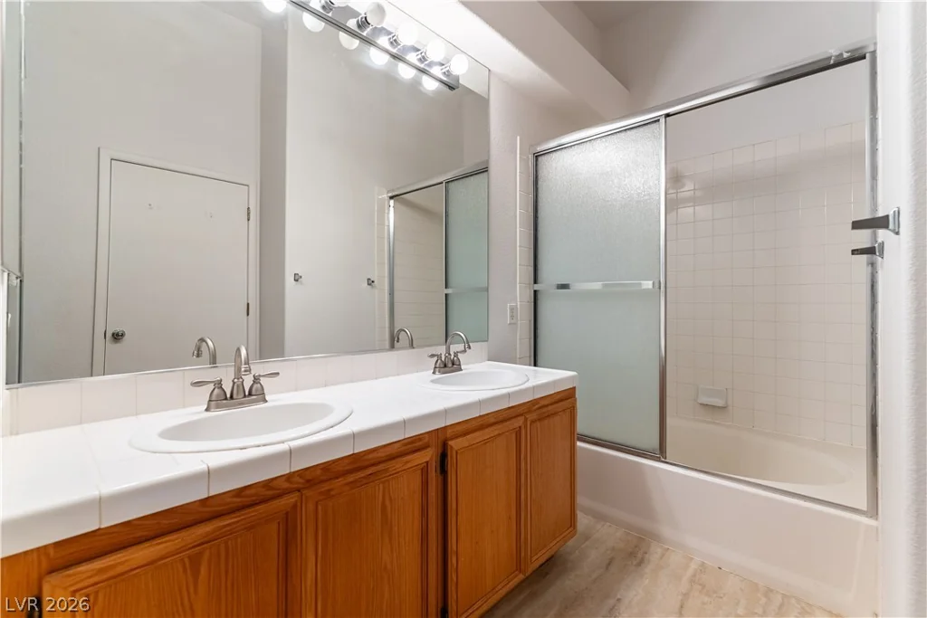 2110 Los Feliz, Las Vegas, NV 89156