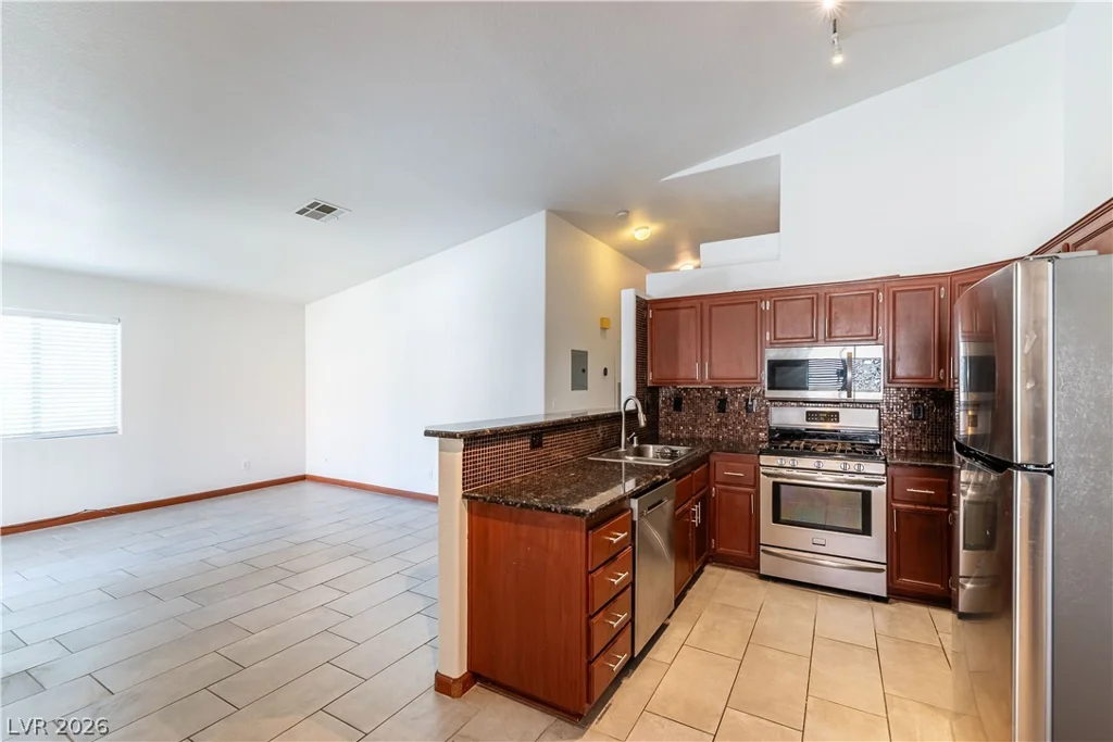 2110 Los Feliz, Las Vegas, NV 89156