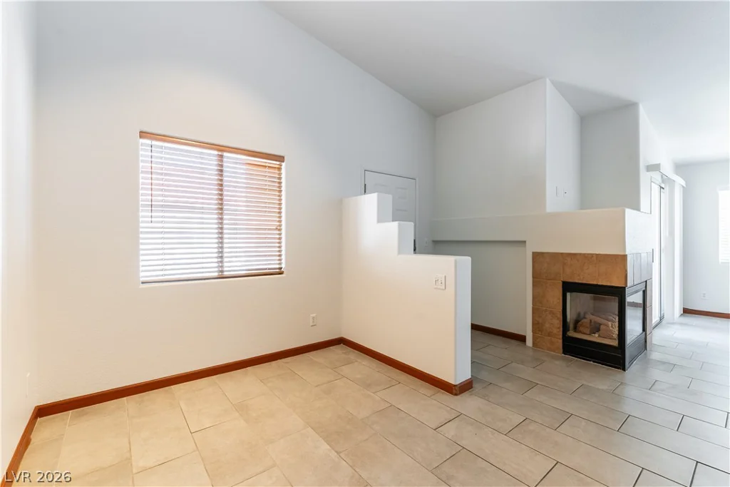 2110 Los Feliz, Las Vegas, NV 89156