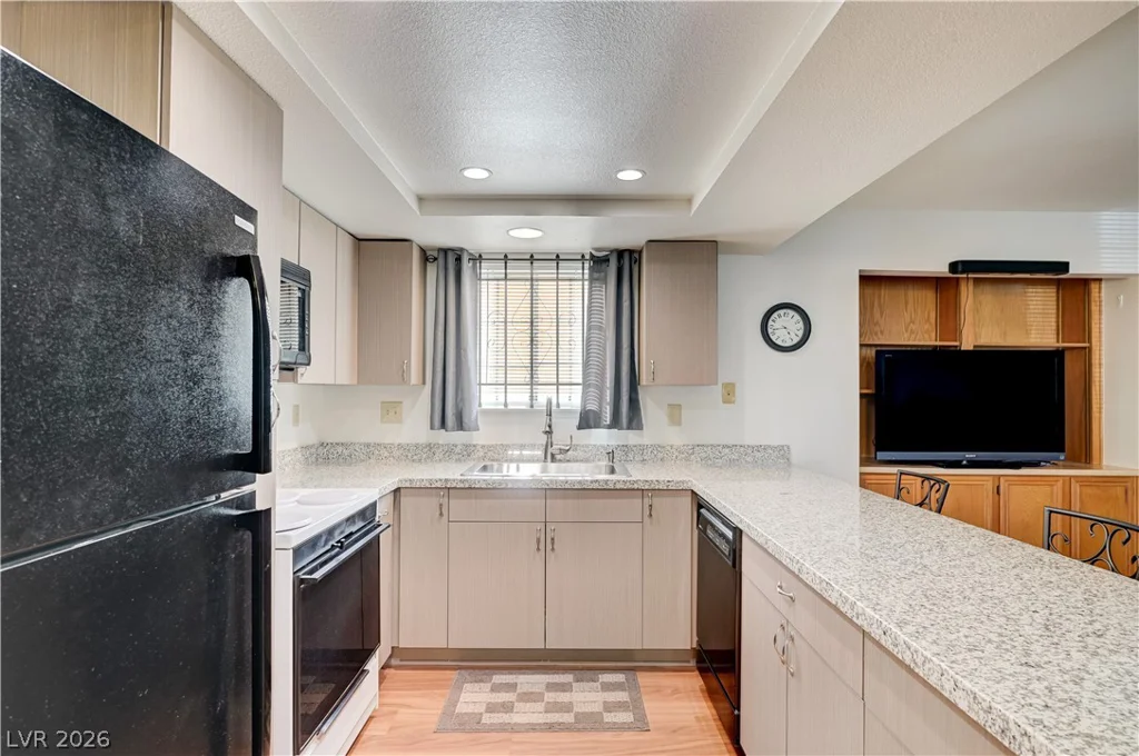 101 Luna, Las Vegas, NV 89145