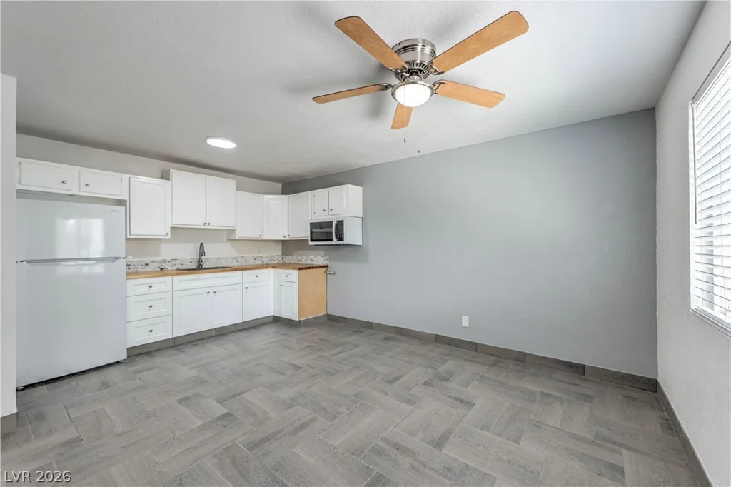 809 Cartier, North Las Vegas, NV 89030