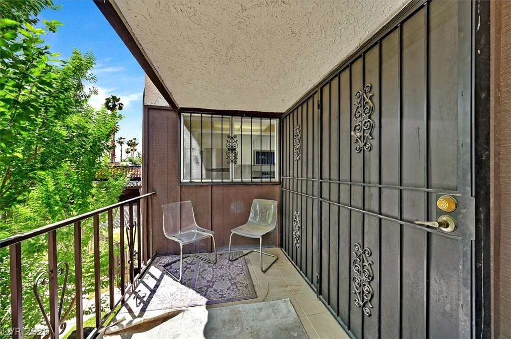 1405 Vegas Valley, Las Vegas, NV 89169