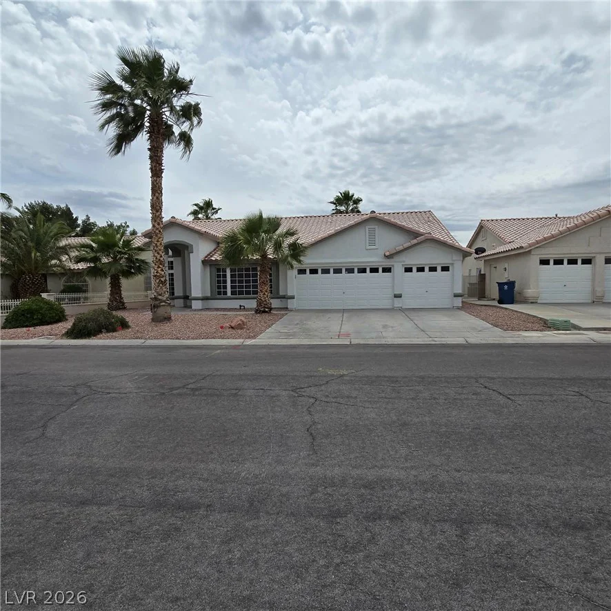 975 Royal Moon, Las Vegas, NV 89123