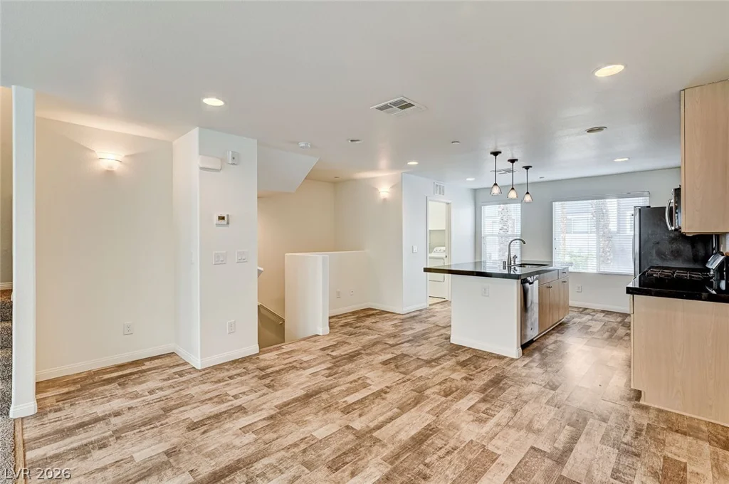 9050 Tropicana, Las Vegas, NV 89147