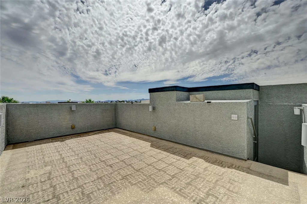 9050 Tropicana, Las Vegas, NV 89147