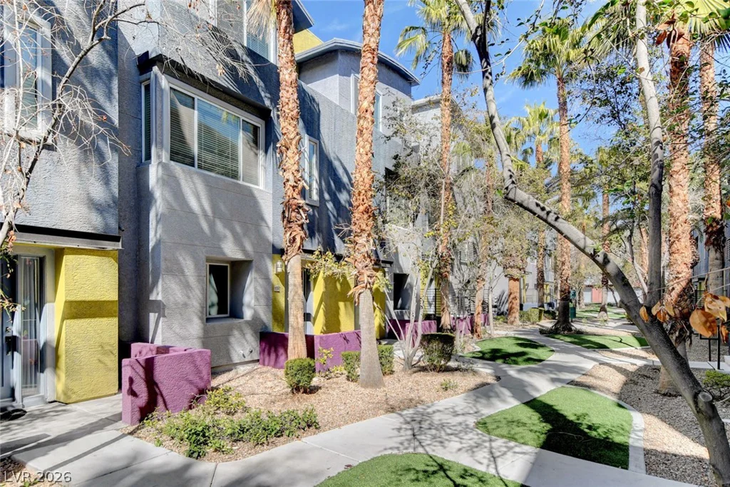 9050 Tropicana, Las Vegas, NV 89147