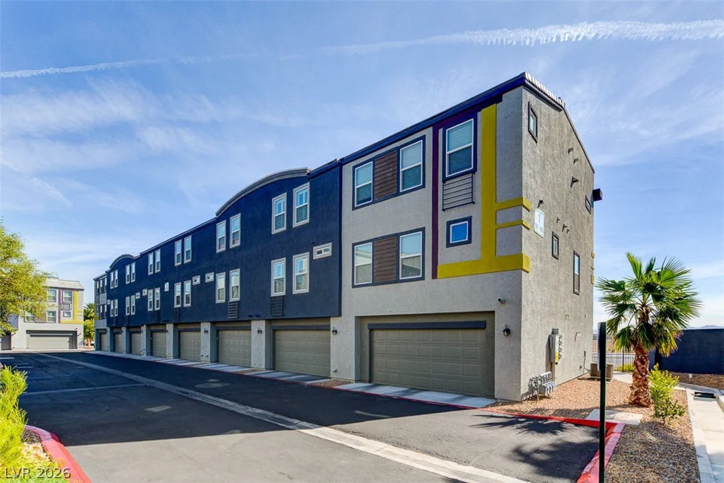 9050 Tropicana, Las Vegas, NV 89147