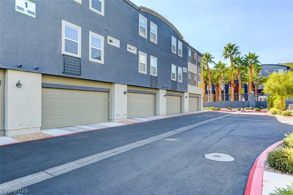 9050 Tropicana, Las Vegas, NV 89147
