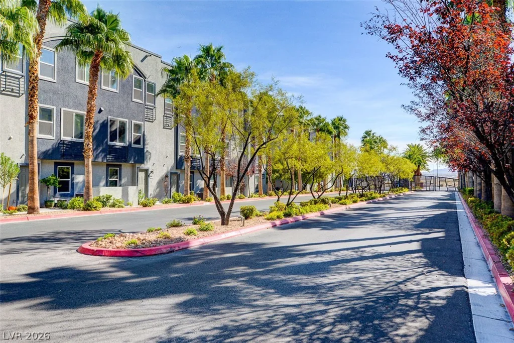 9050 Tropicana, Las Vegas, NV 89147
