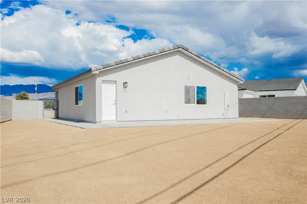 561 Valiant, Pahrump, NV 89060