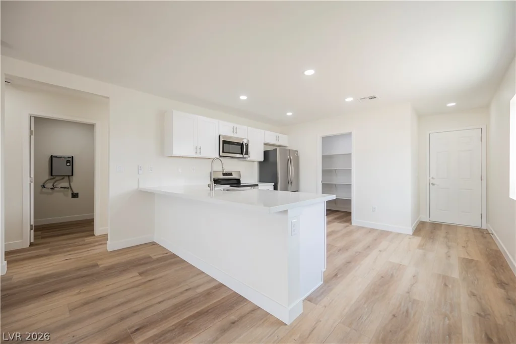 561 Valiant, Pahrump, NV 89060