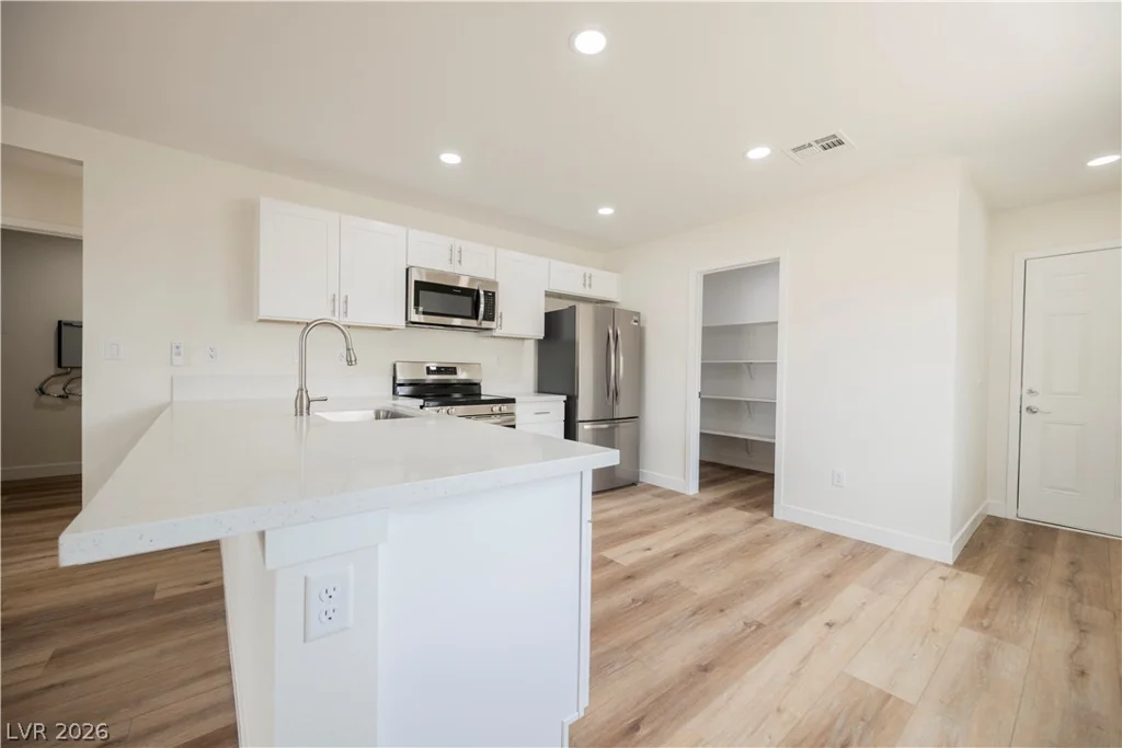 561 Valiant, Pahrump, NV 89060