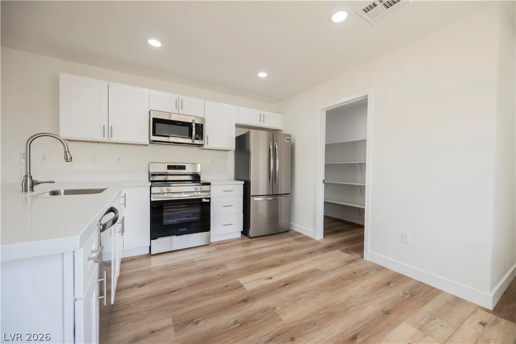 561 Valiant, Pahrump, NV 89060