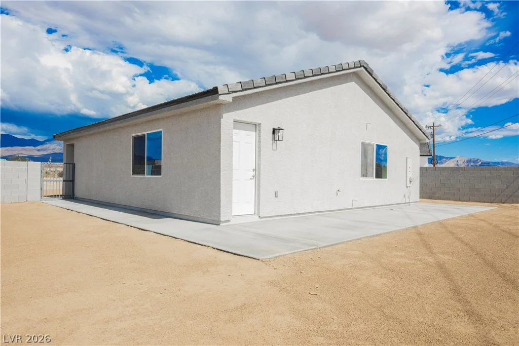 561 Valiant, Pahrump, NV 89060
