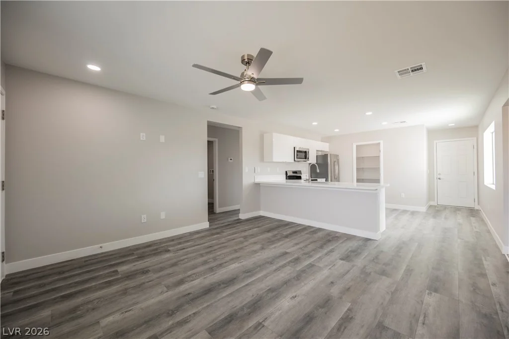581 Valiant, Pahrump, NV 89060