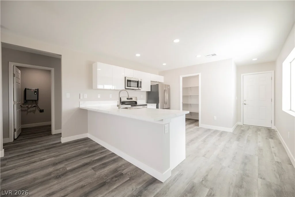 581 Valiant, Pahrump, NV 89060