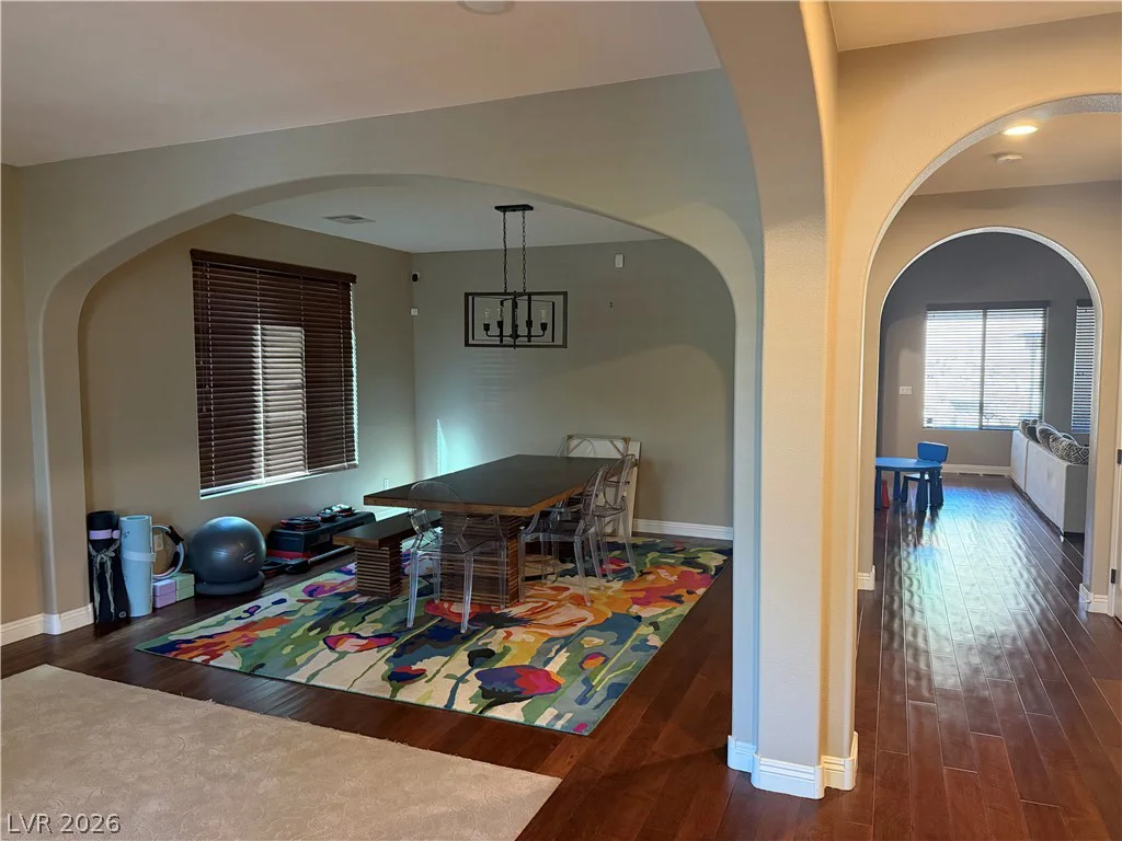7037 Twin Forks Peak, Las Vegas, NV 89166