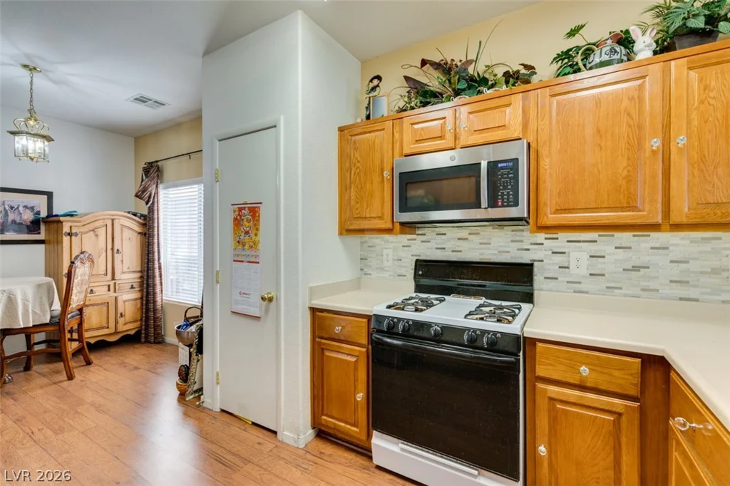 6549 Clara Bow, Las Vegas, NV 89122