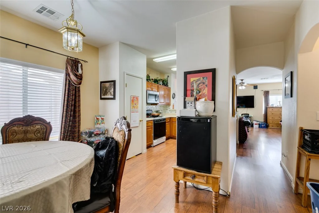 6549 Clara Bow, Las Vegas, NV 89122