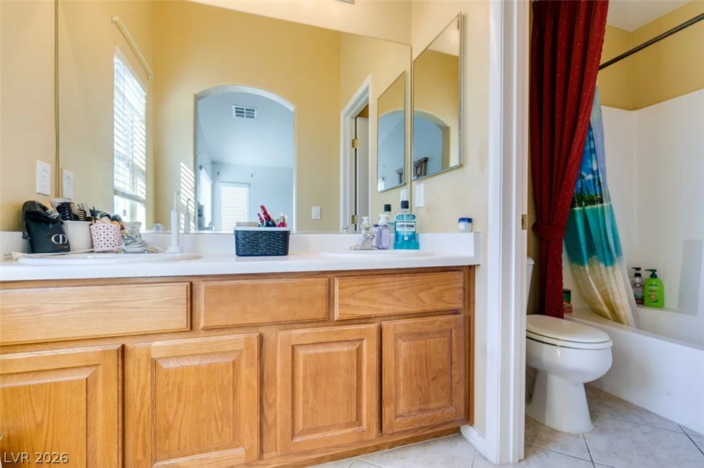 6549 Clara Bow, Las Vegas, NV 89122