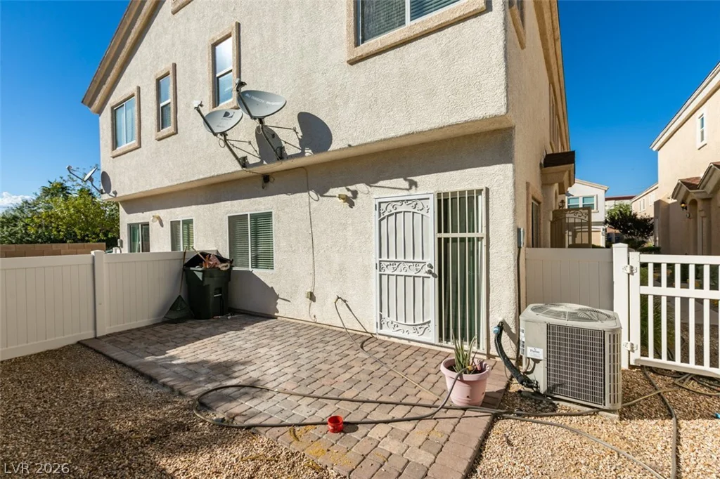 6549 Clara Bow, Las Vegas, NV 89122