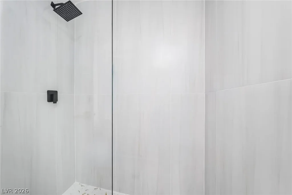 4684 Royal Ridge, Las Vegas, NV 89103