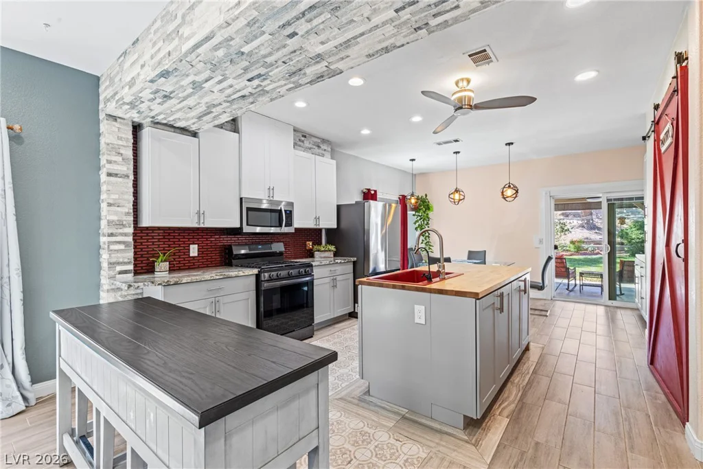311 Lander, Henderson, NV 89074