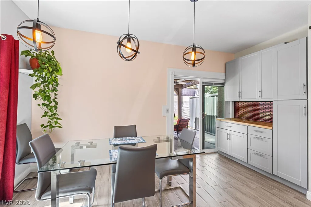 311 Lander, Henderson, NV 89074