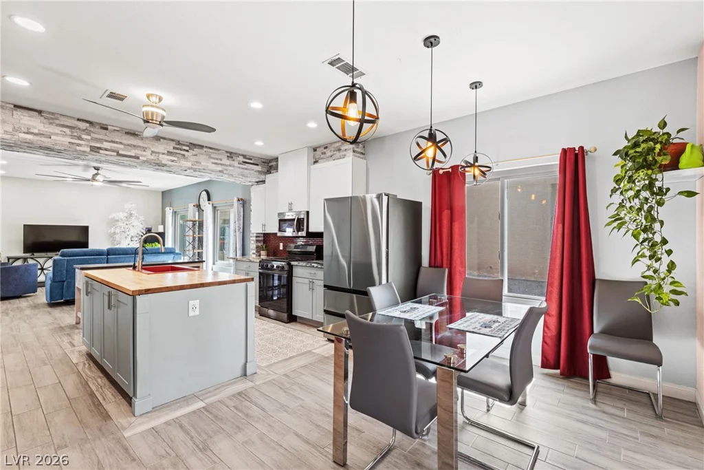 311 Lander, Henderson, NV 89074