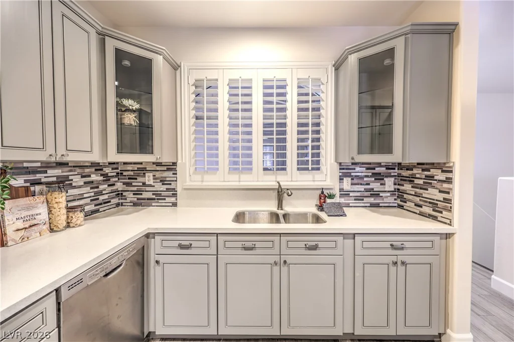 2050 Warm Springs, Henderson, NV 89014