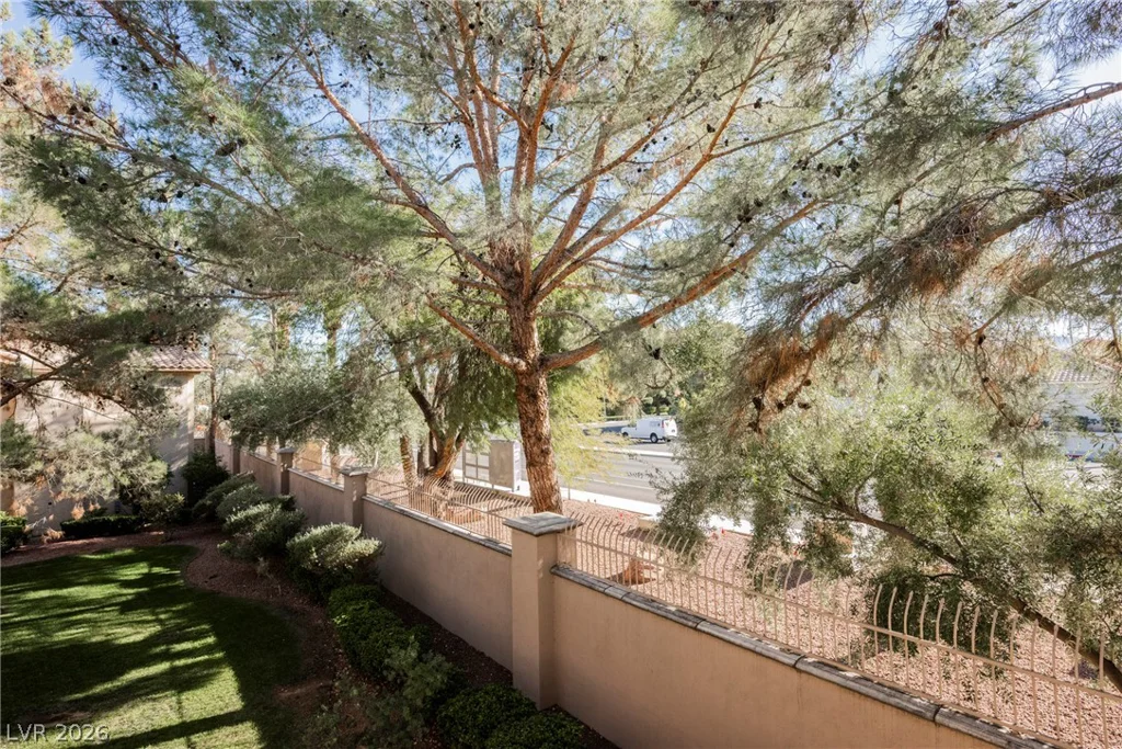 2050 Warm Springs, Henderson, NV 89014