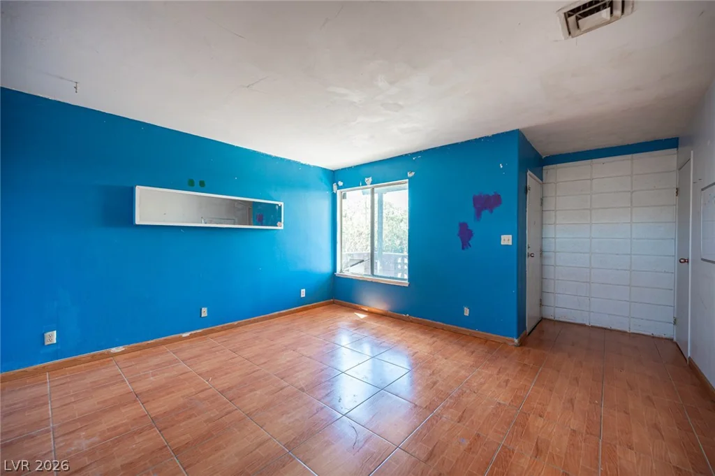 209 Van Wagenen, Henderson, NV 89015