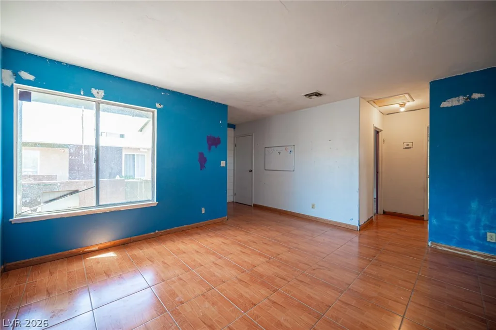 209 Van Wagenen, Henderson, NV 89015