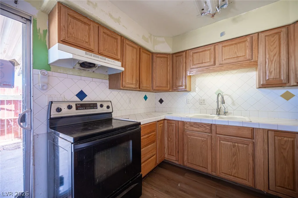 209 Van Wagenen, Henderson, NV 89015